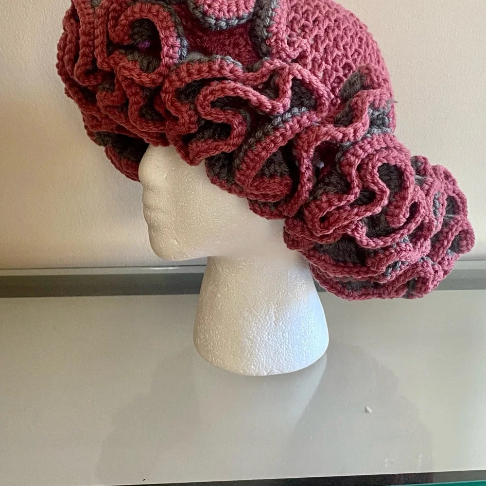 Ruffle Hats - Picture 3 of 4